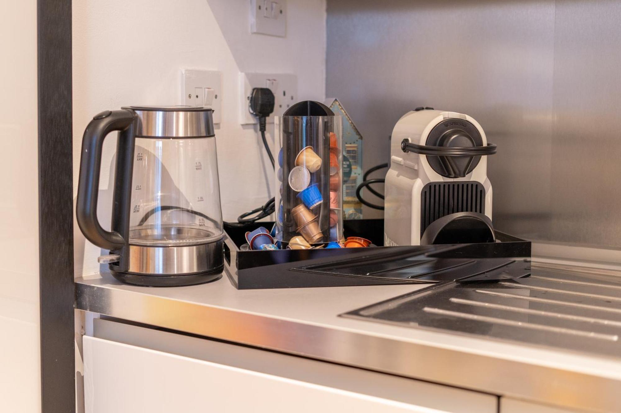 Spacious West End Duplex Apartment, W1 Central London Ngoại thất bức ảnh