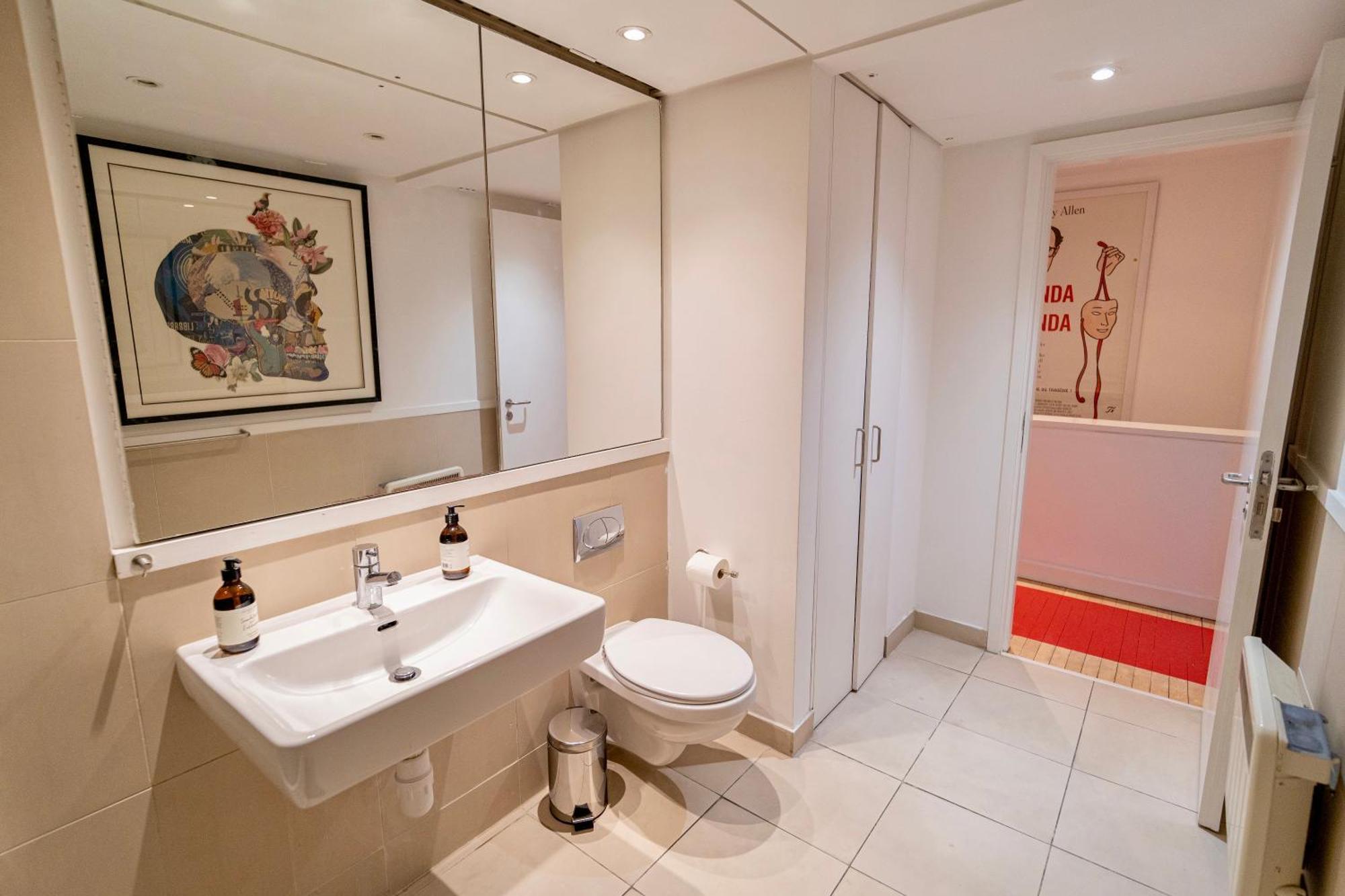 Spacious West End Duplex Apartment, W1 Central London Ngoại thất bức ảnh