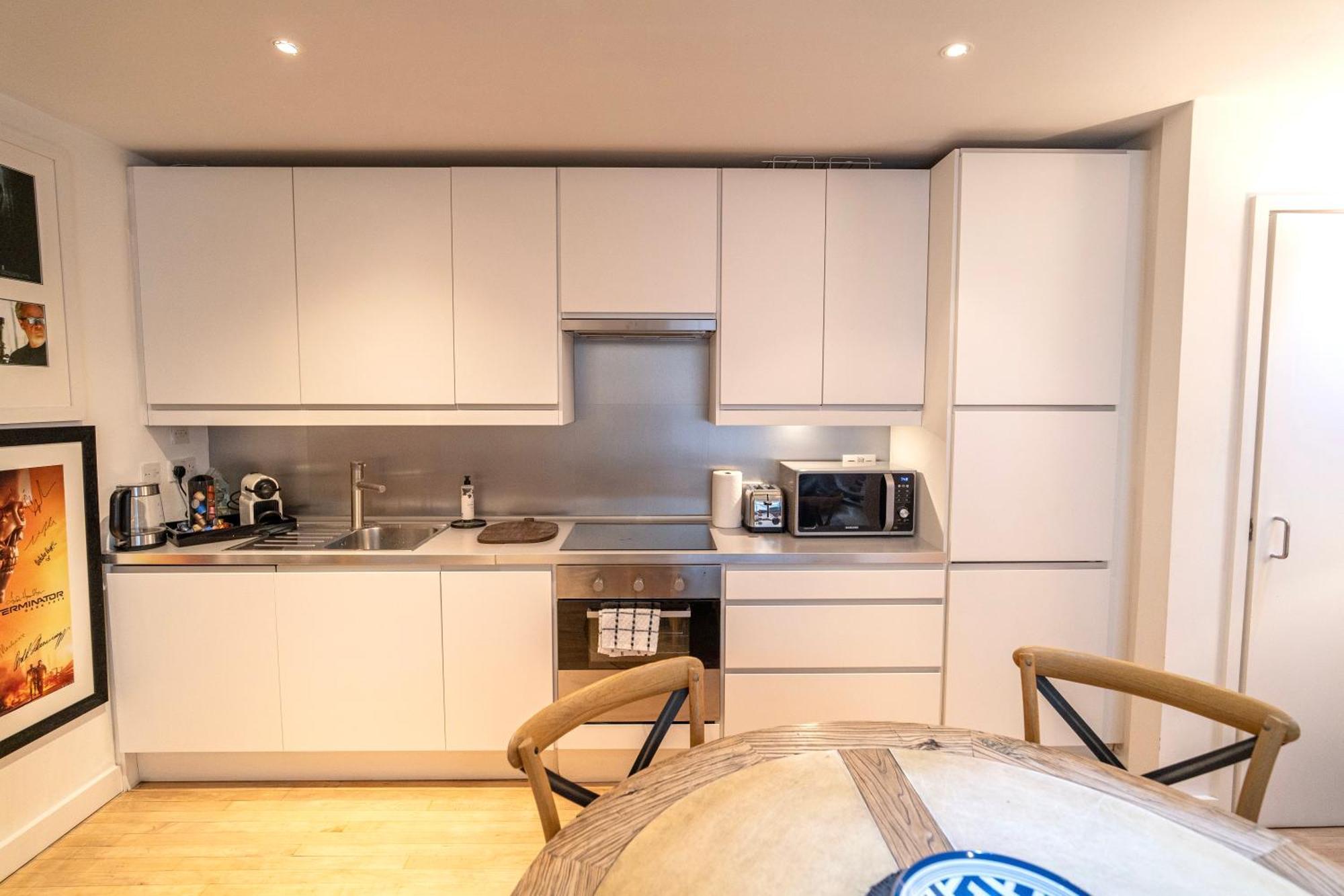 Spacious West End Duplex Apartment, W1 Central London Ngoại thất bức ảnh