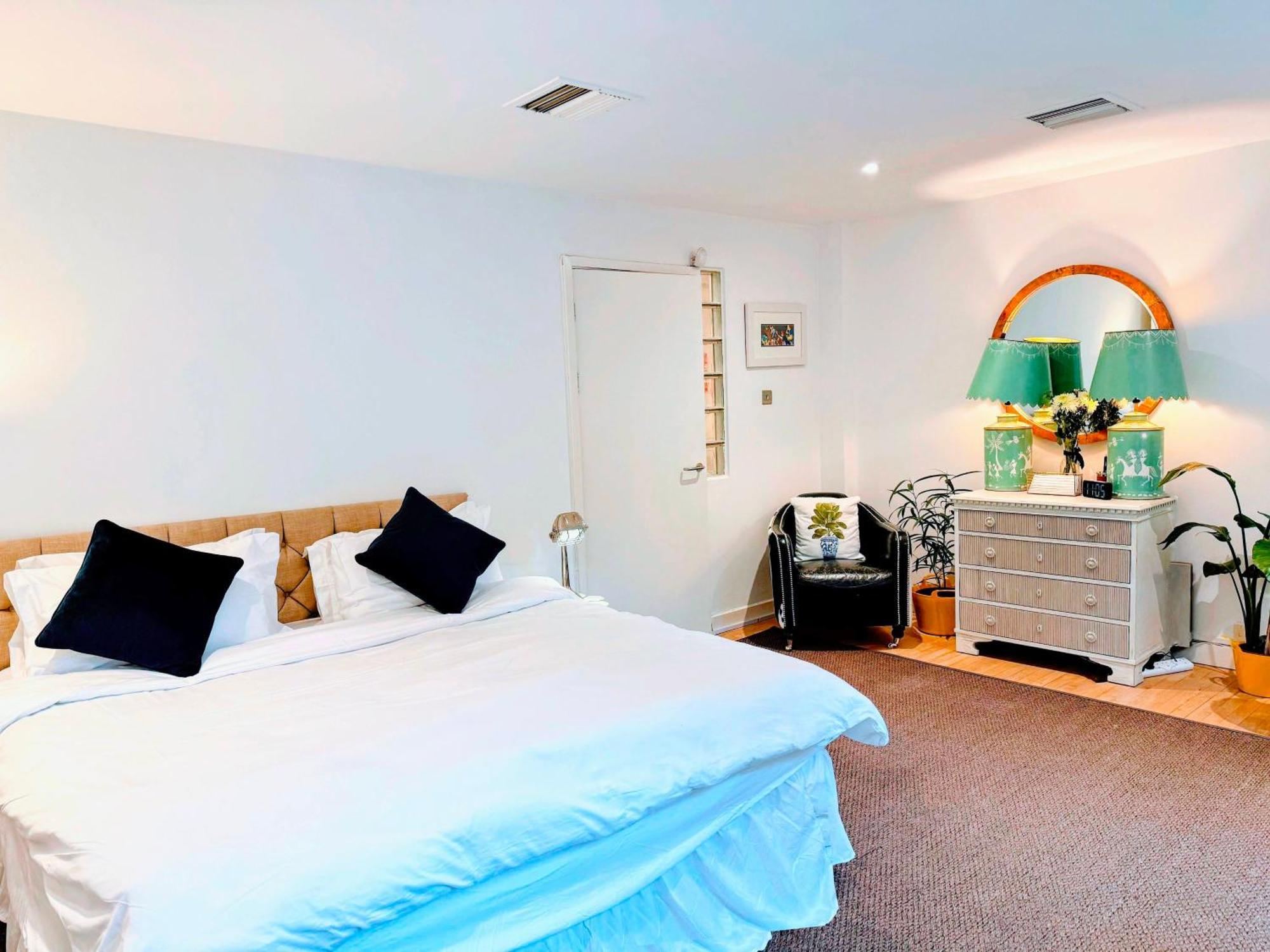 Spacious West End Duplex Apartment, W1 Central London Ngoại thất bức ảnh